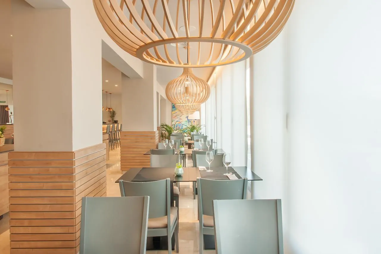 ***  Hotel Costabella Girona İspanya